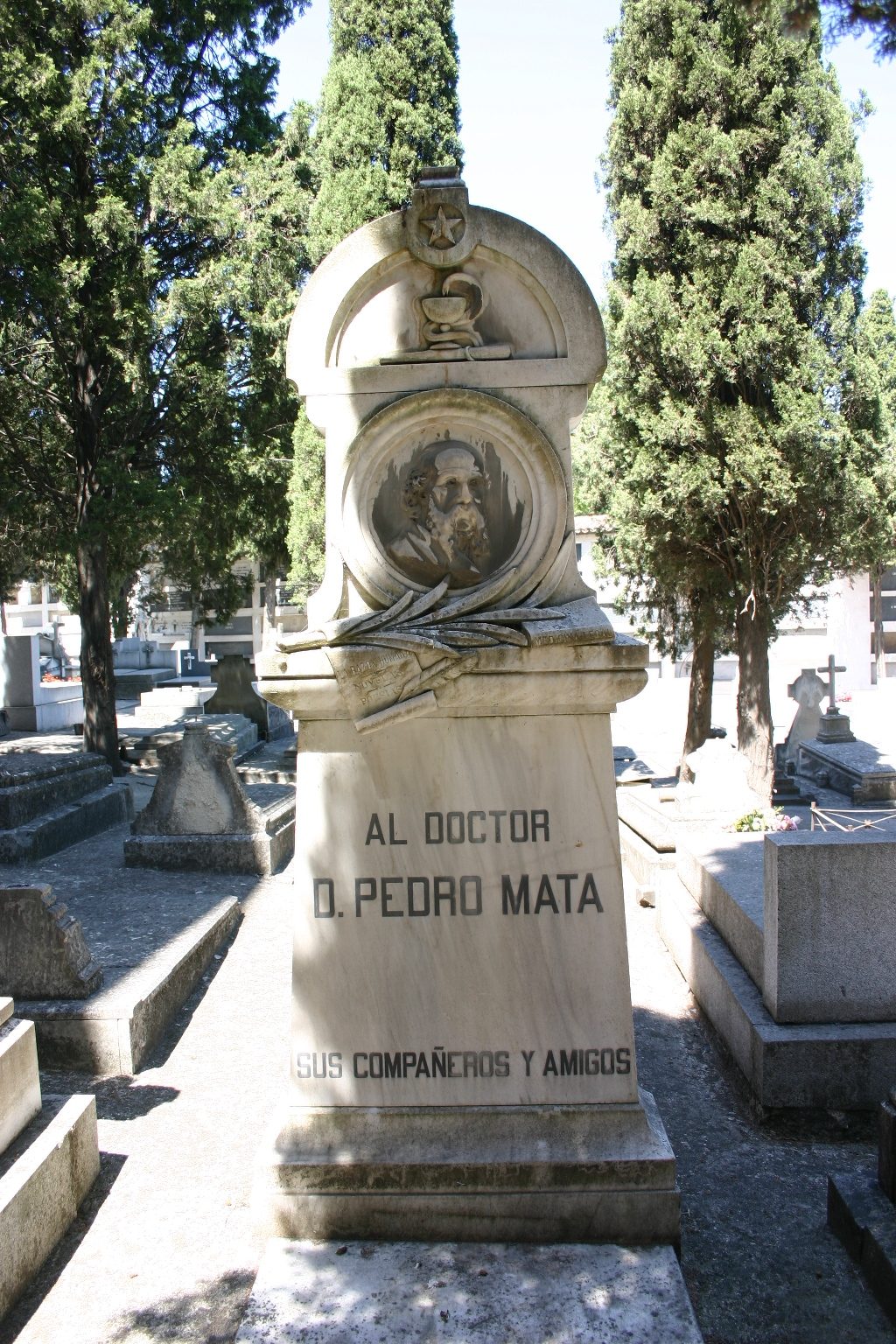 Pedro Mata Fontanet's tomb, Madrid (3).JPG